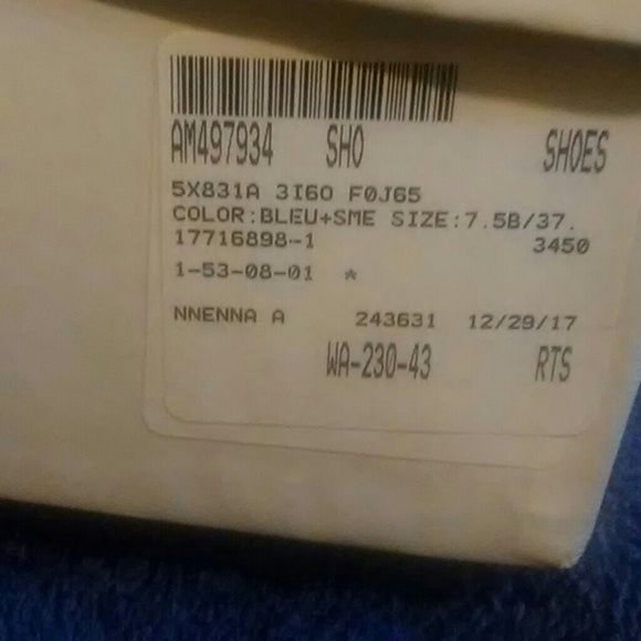 Shoes - Picture 7 of 7